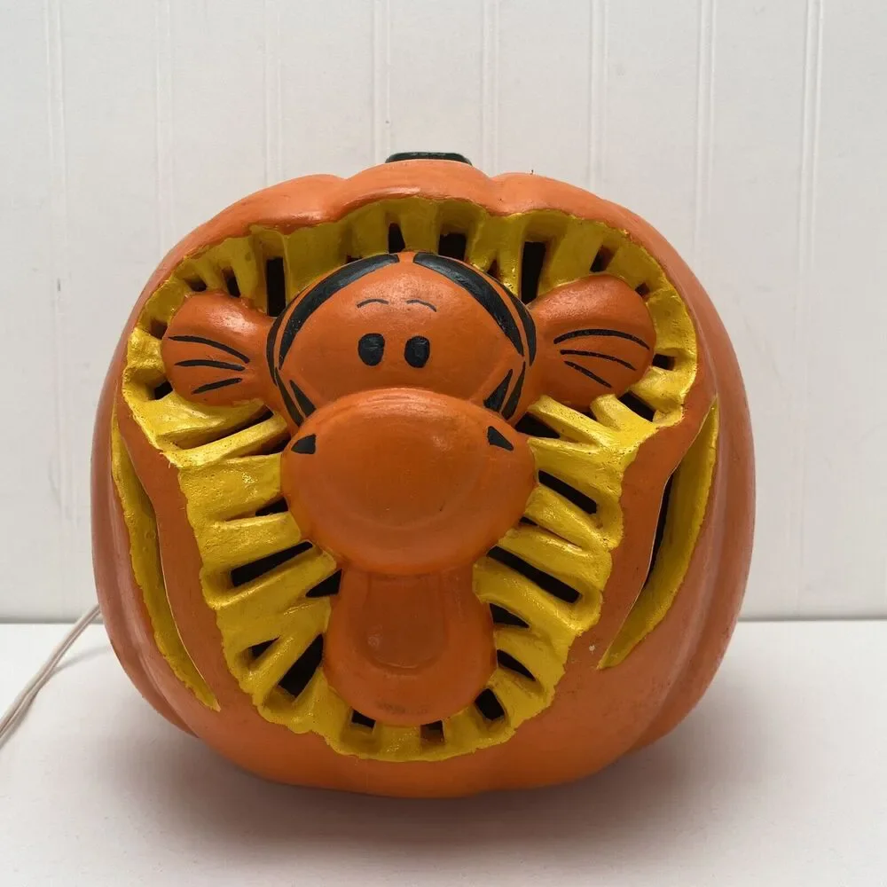 Pumpkin Winnie the Pooh Tigger Light Up Foam Jack O Lantern 1999 Disney Electric